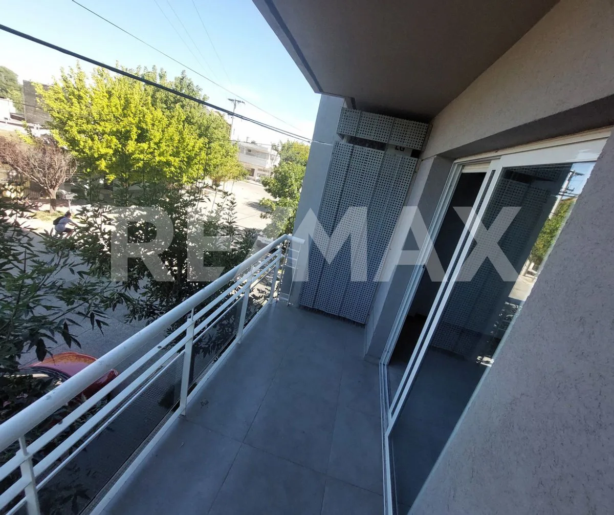 Alquiler Departamento 2 dormitorios Gral. Roca foto 3
