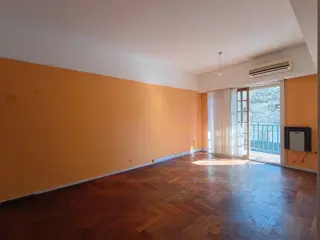 Departamento 2 ambientes con balcón en Alquiler en Almagro foto 2