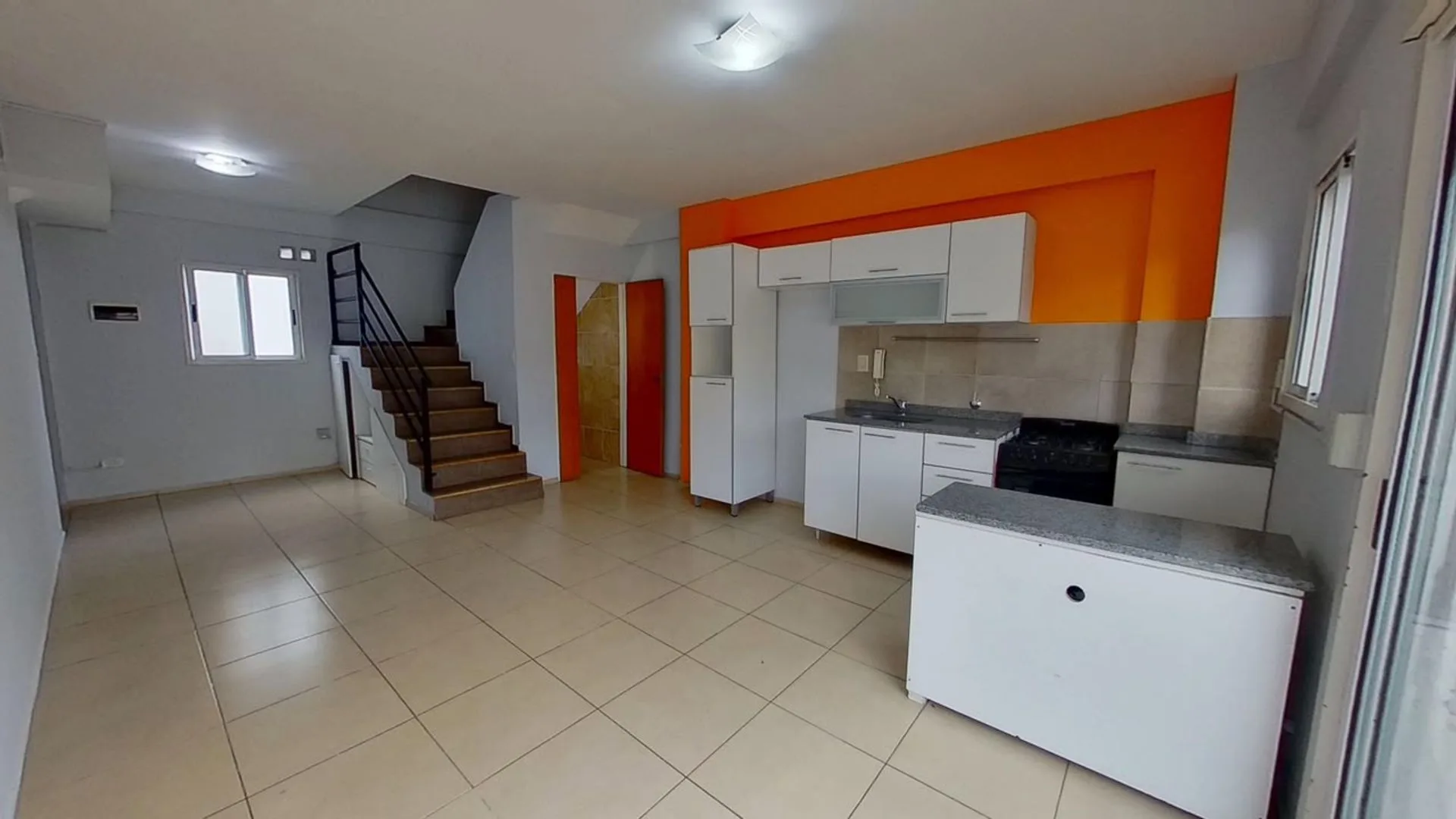 PH 3 AMBIENTES/BOEDO - TERRAZA PROPIA Y BALCON foto 3