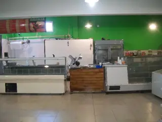 Local Comercial en Alquiler en Juan María Gutierrez, Berazategui, Buenos Aires foto 5
