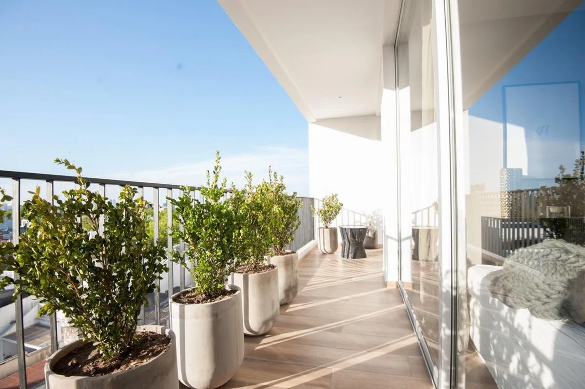 DEPARTAMENTO MONOAMBIENTE EN VENTA LA PLATA A POZO foto 4