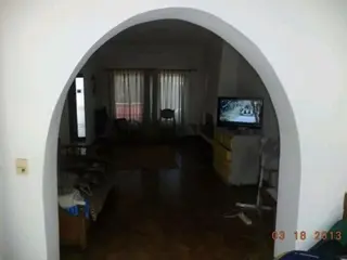 Casa 6 ambientes con patio- OLIVOS foto 3
