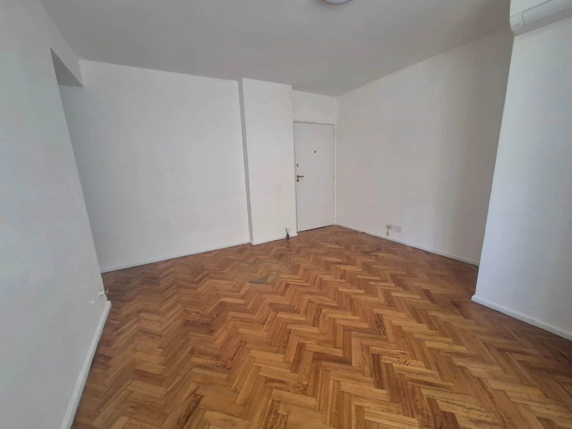 ALQUILER DOS AMBIENTES RECOLETA APTO. PROFESIONAL foto 2