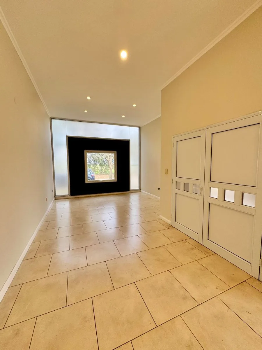 SE VENDE CASA 2 DORMITOR B LAS ROSAS VILLA NUEVA foto 5