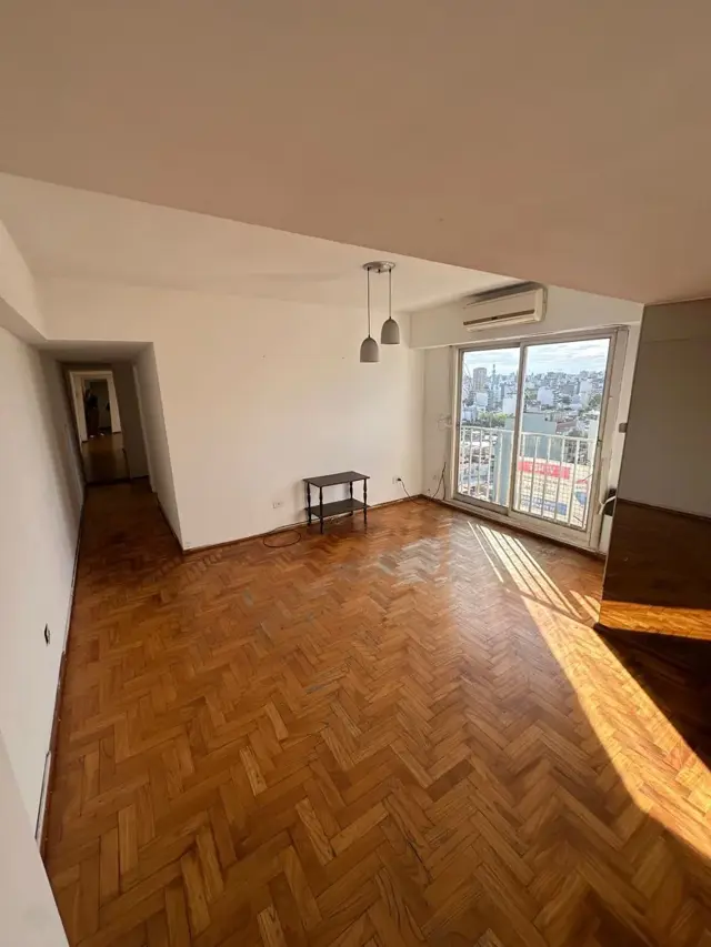 VENTA DEPARTAMENTO 3 AMBIENTES BOEDO CABA FINANCIA