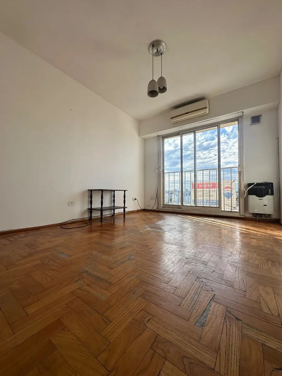 VENTA DEPARTAMENTO 3 AMBIENTES BOEDO CABA FINANCIA foto 3