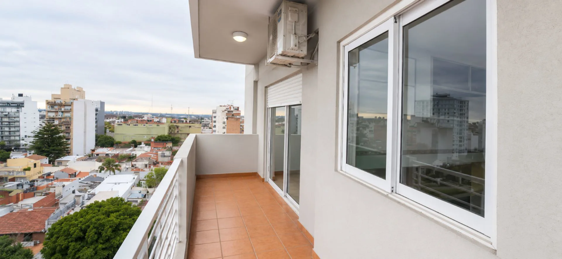VENTA DEPTO 2 AMB 60 M2 CON  BALCÓN APTO CREDIT0 foto 3