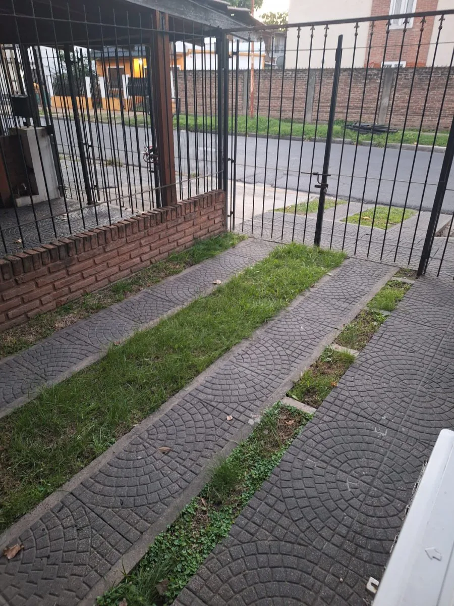 VENTA DUPLEX 3 AMB 1/2 C/COCHERA VILLA LUZURIAGA foto 2
