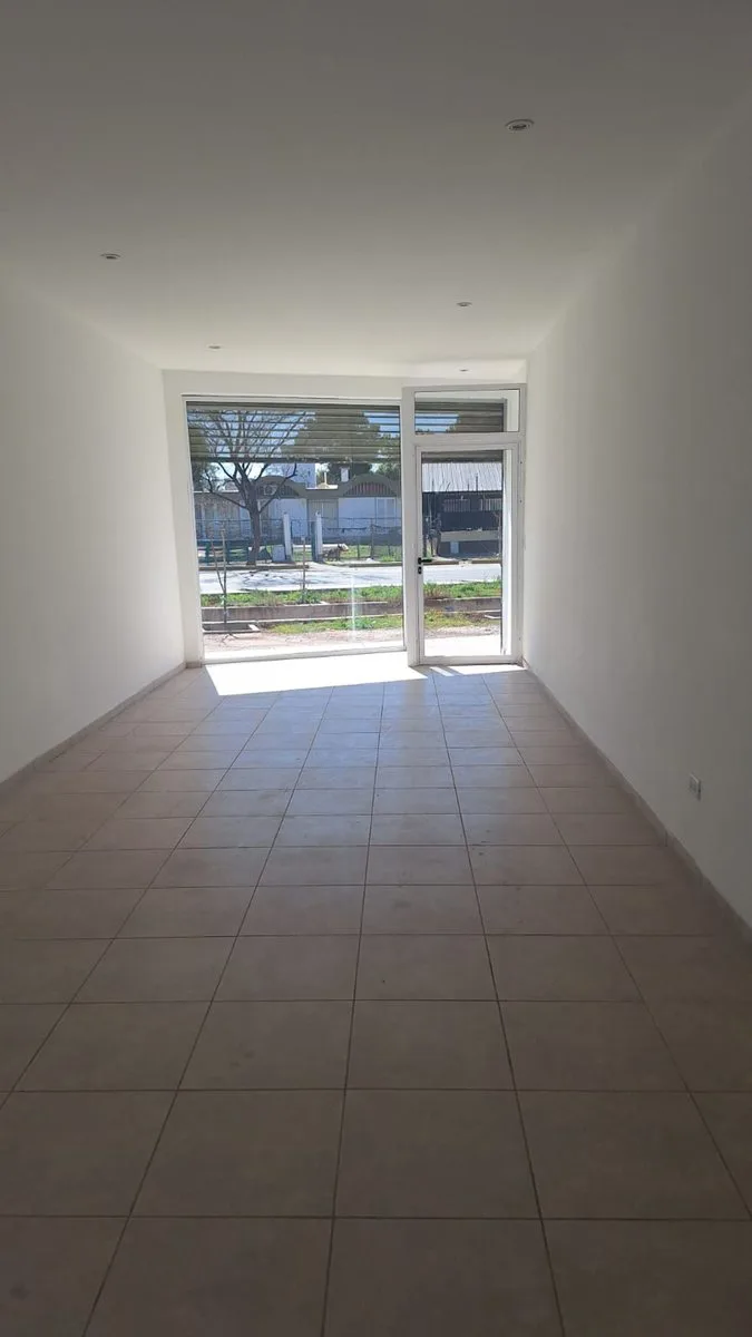 Venta Local. A Estrenar Guaymallén.  Financiación foto 4