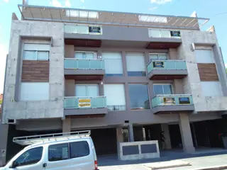 Departamentos a estrenar 4 amb. en Liniers foto 1