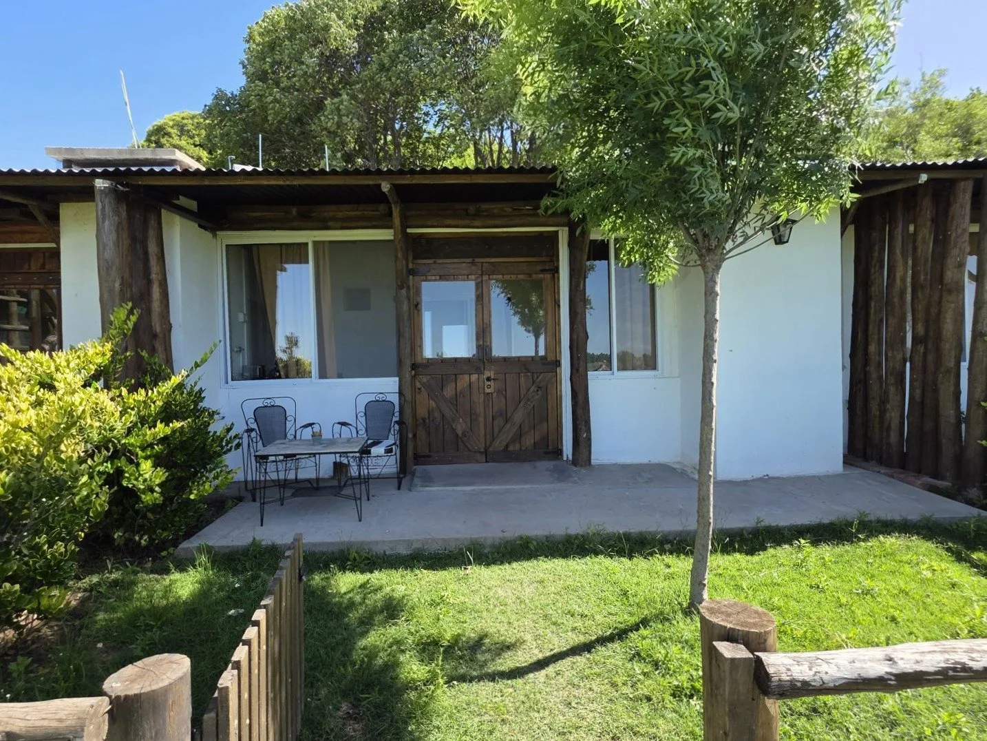 El Nopal - unidades de campo y río foto 3