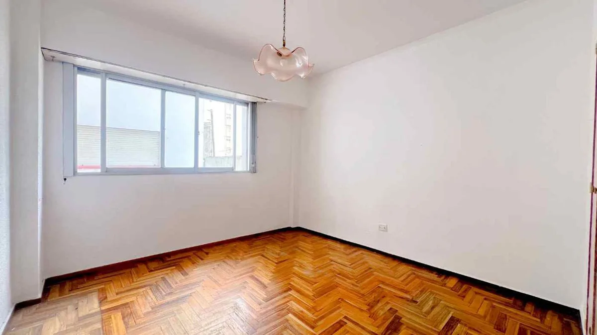 VENTA DEPARTAMENTO 2 AMBIENTES AL FRENTE foto 4