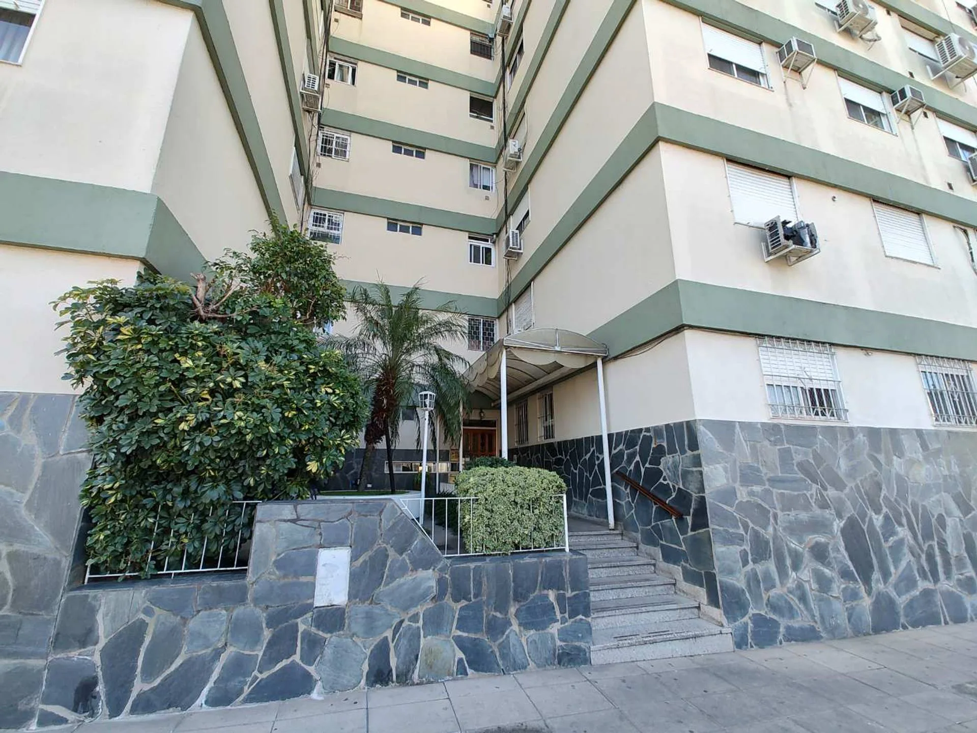 Venta departamento de 4 ambientes en Mataderos. foto 4
