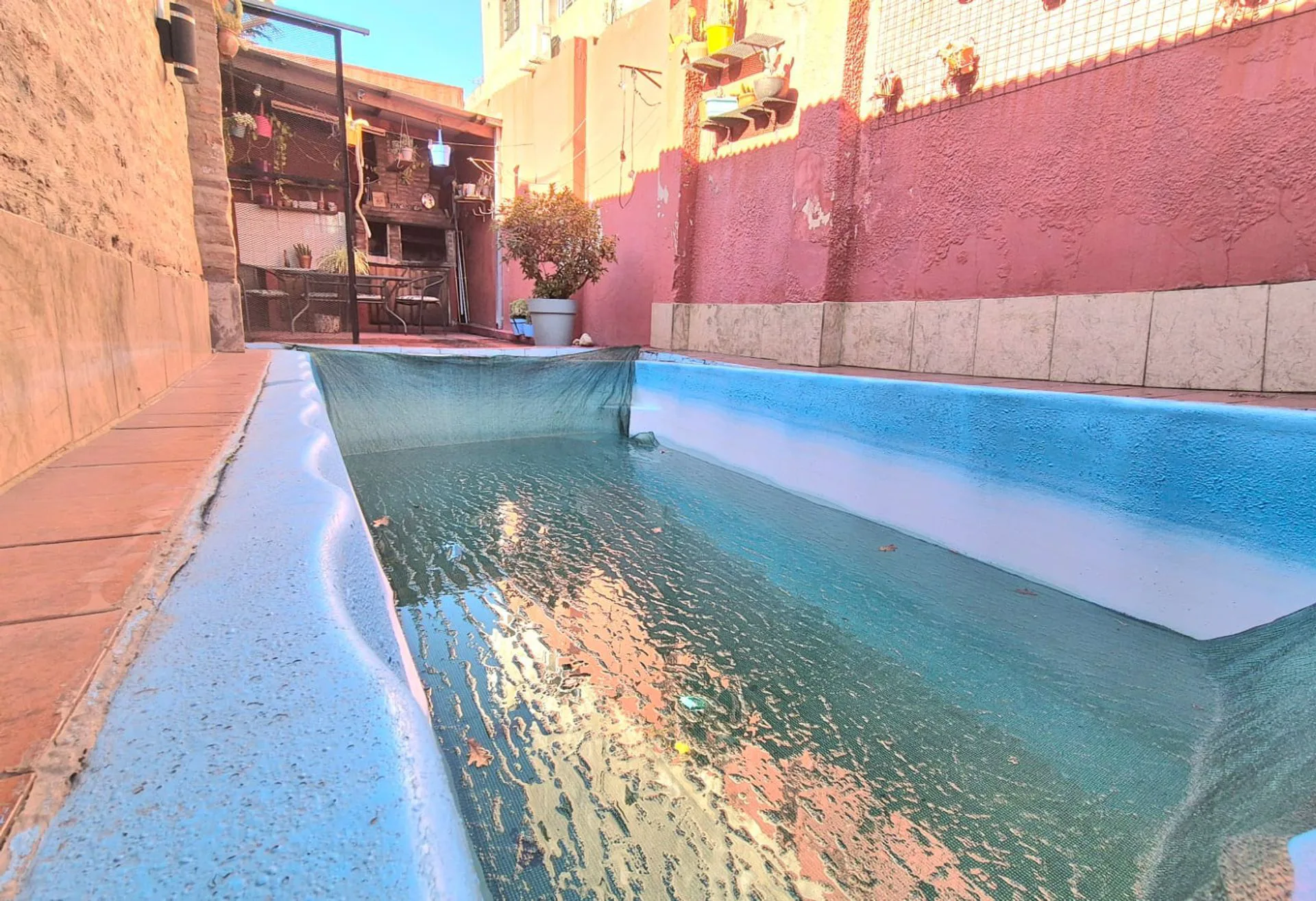 CASA EN VENTA JOSE L. SUAREZ PILETA Y PARRILLA foto 4