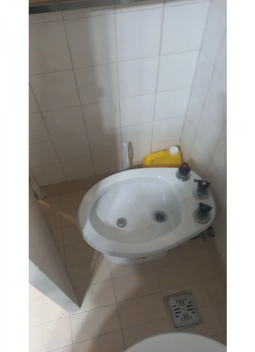 VENTA 1 AMBIENTE URUGUAY Y AV COŔIENTES foto 5