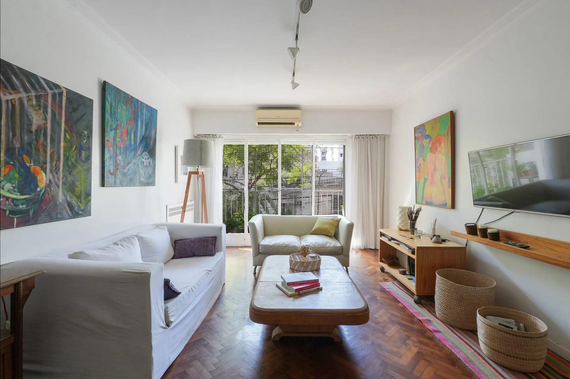 Departamento 5 ambientes en venta en Caballito foto 3