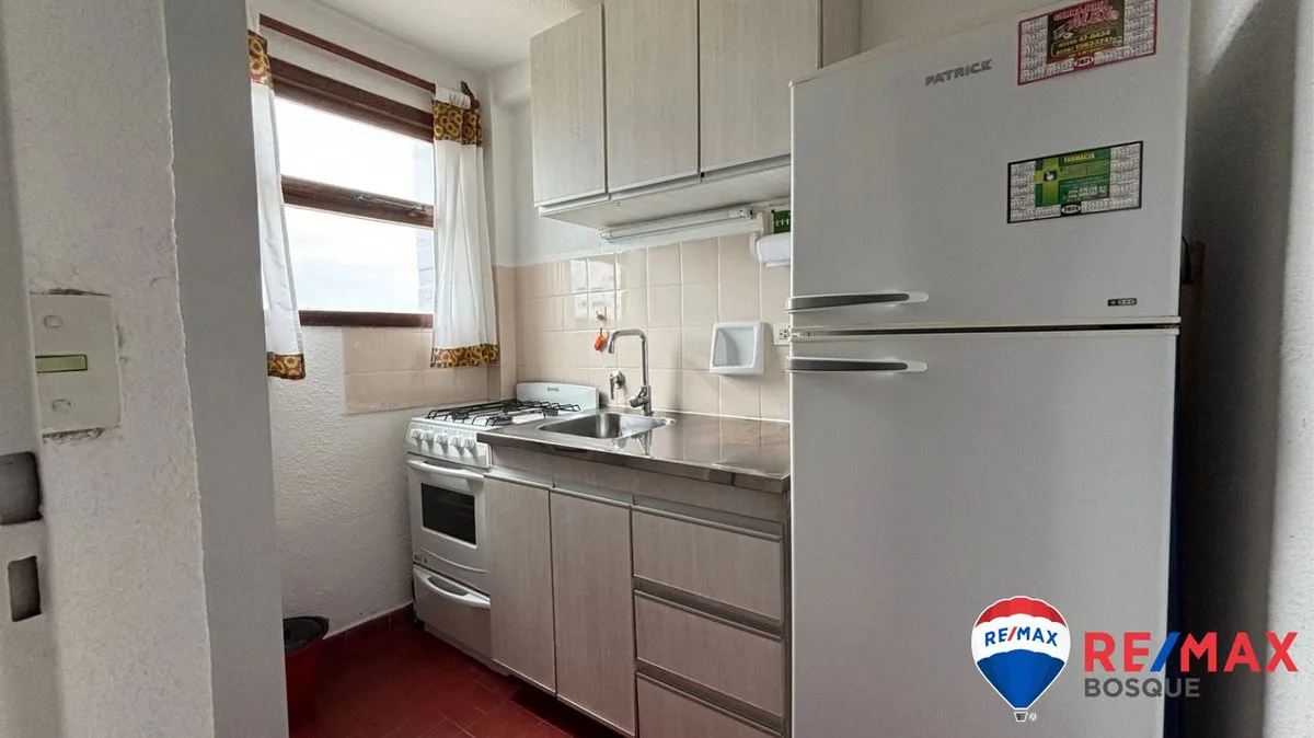 Venta departamento 2 ambientes con ascensor Gesell foto 4