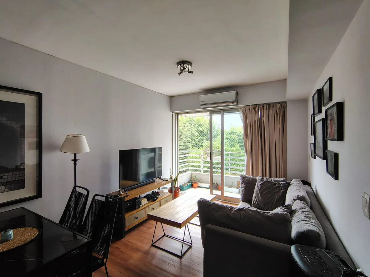 VENTA 2 AMB QUARTIER SAN TELMO A/CREDITO COCHERA!! foto 3