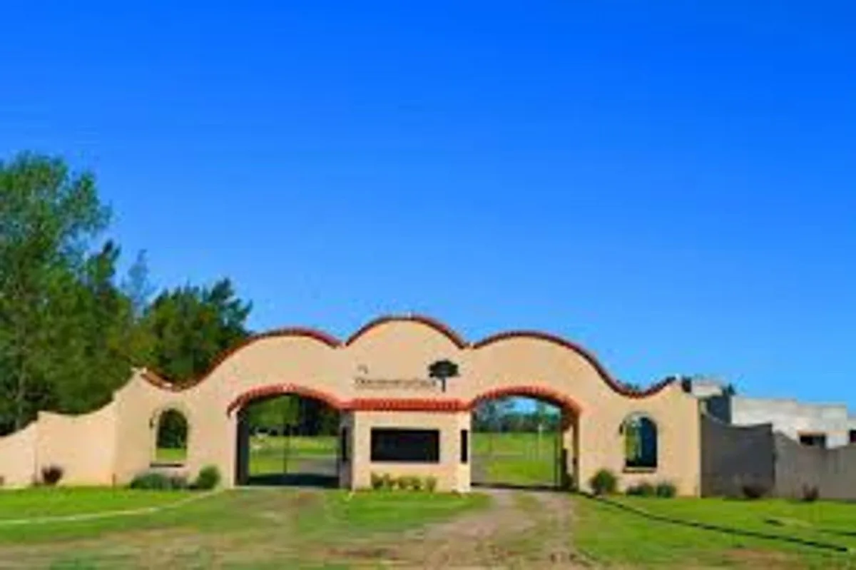 VENTA LOTE 978 M2, CLUB PRADOS DE LA VEGA, ABASTO