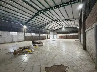 VENTA - Galpón 600 M2 - San Gerónimo Al 1000 - Villa Bosch foto 5