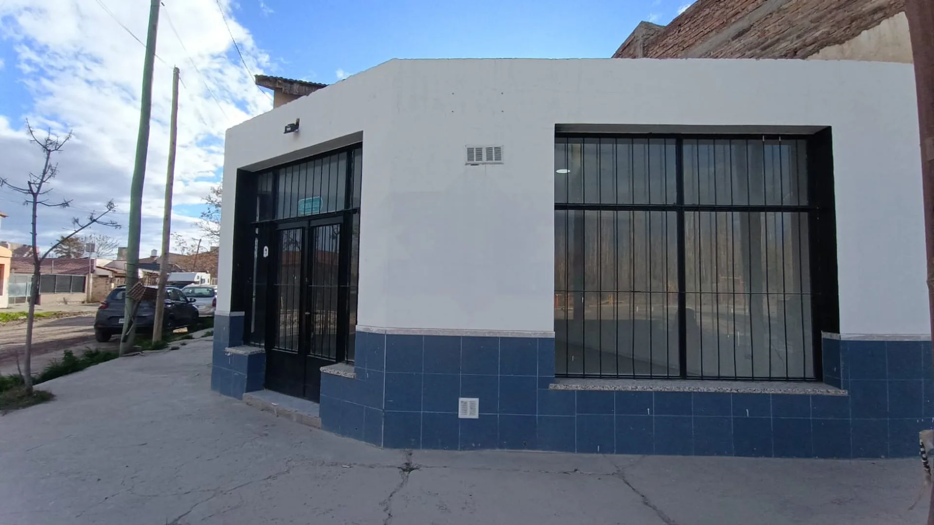 ALQUILER LOCAL COMERCIAL | B° LOS ÁLAMOS–PLOTTIER foto 2