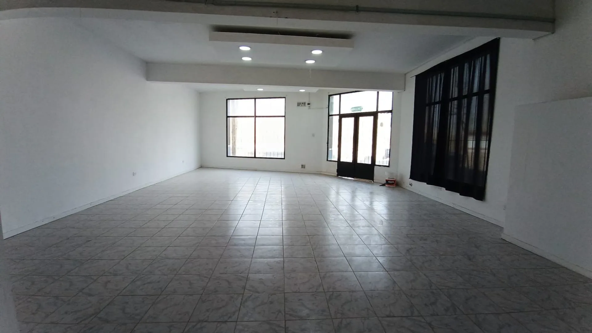 ALQUILER LOCAL COMERCIAL | B° LOS ÁLAMOS–PLOTTIER foto 5