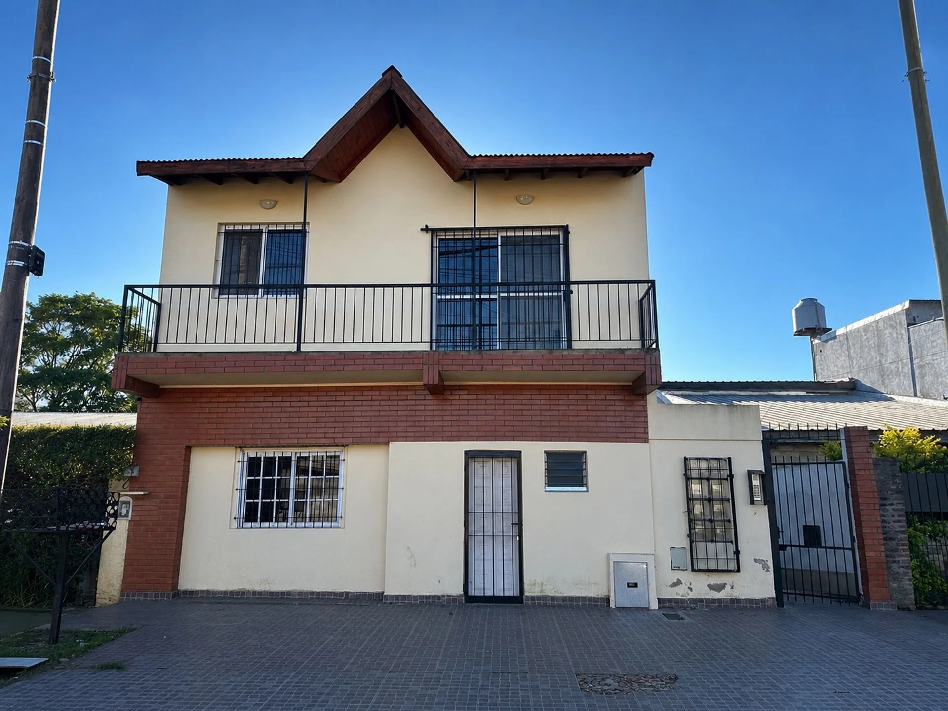 Departamentos en venta - El Talar foto 2