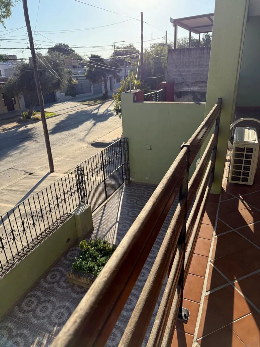 VENTA DE CASA EN EL CENTRO DE LA BANDA foto 5