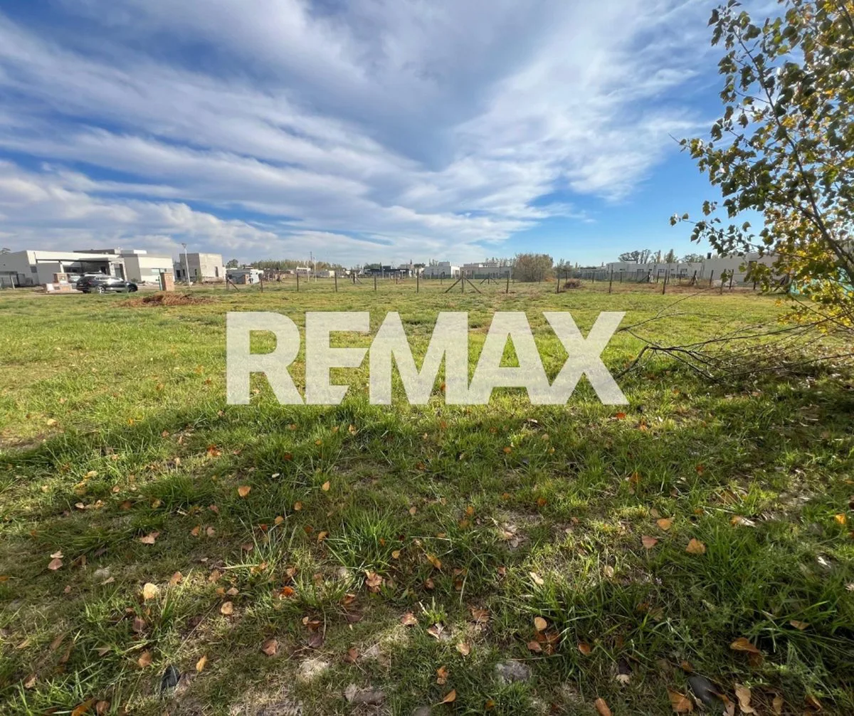 VENTA TERRENO Bº PRIVADO PLAZA PUEBLO - CIPOLLETTI foto 4