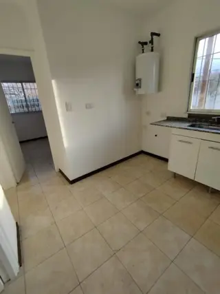 DEPARTAMENTO EN VENTA EN GODOY CRUZ - CERCA PLAZA DEPARTAMENTAL foto 5