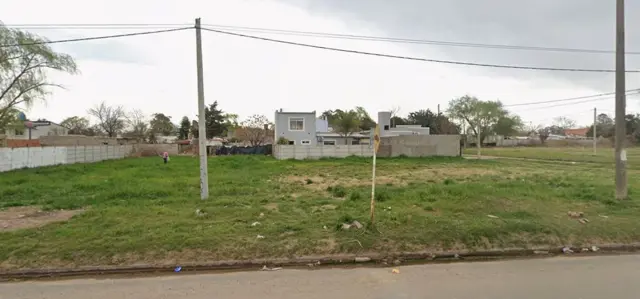 SE VENDE: TERRENO EN BARRIO V. CASEY