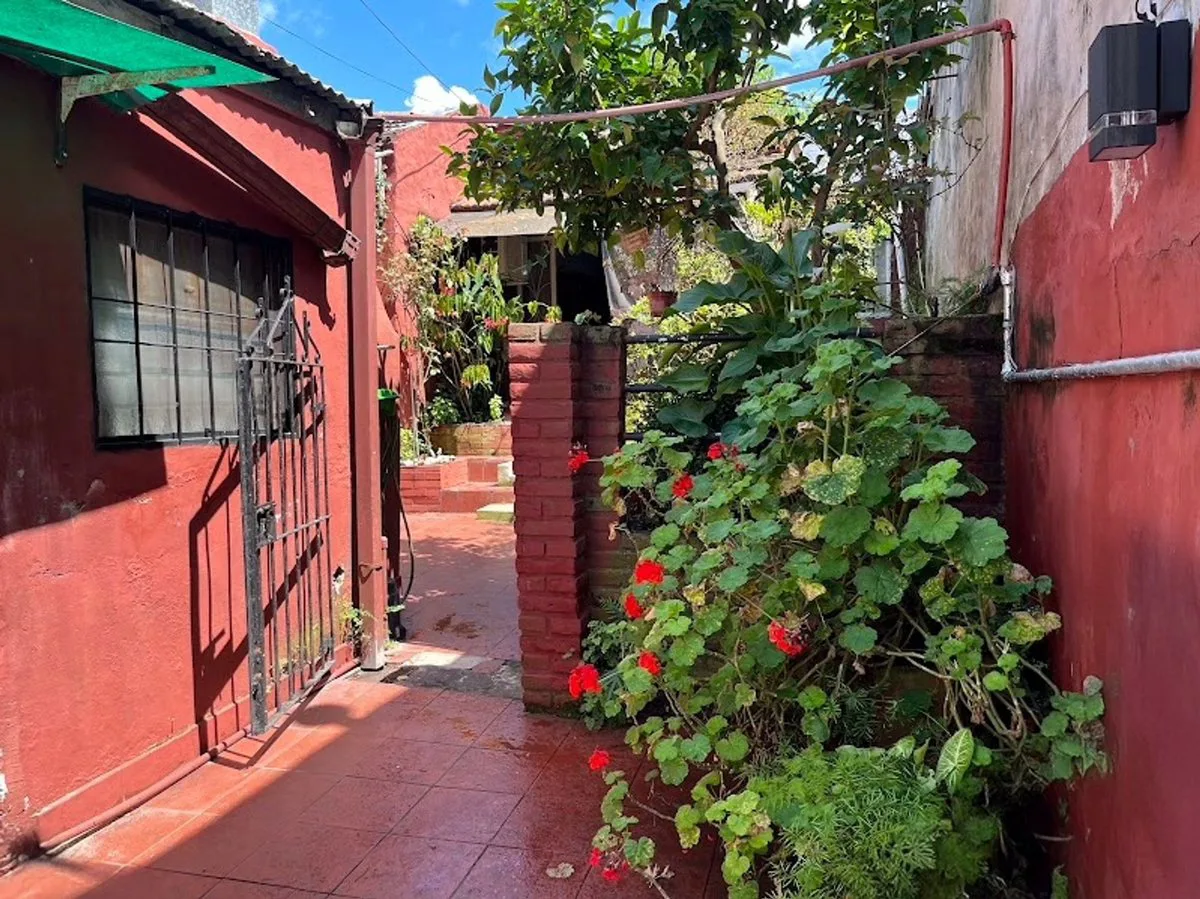 CASA EN VENTA EN TIGRE, OPORTUNIDAD! foto 2