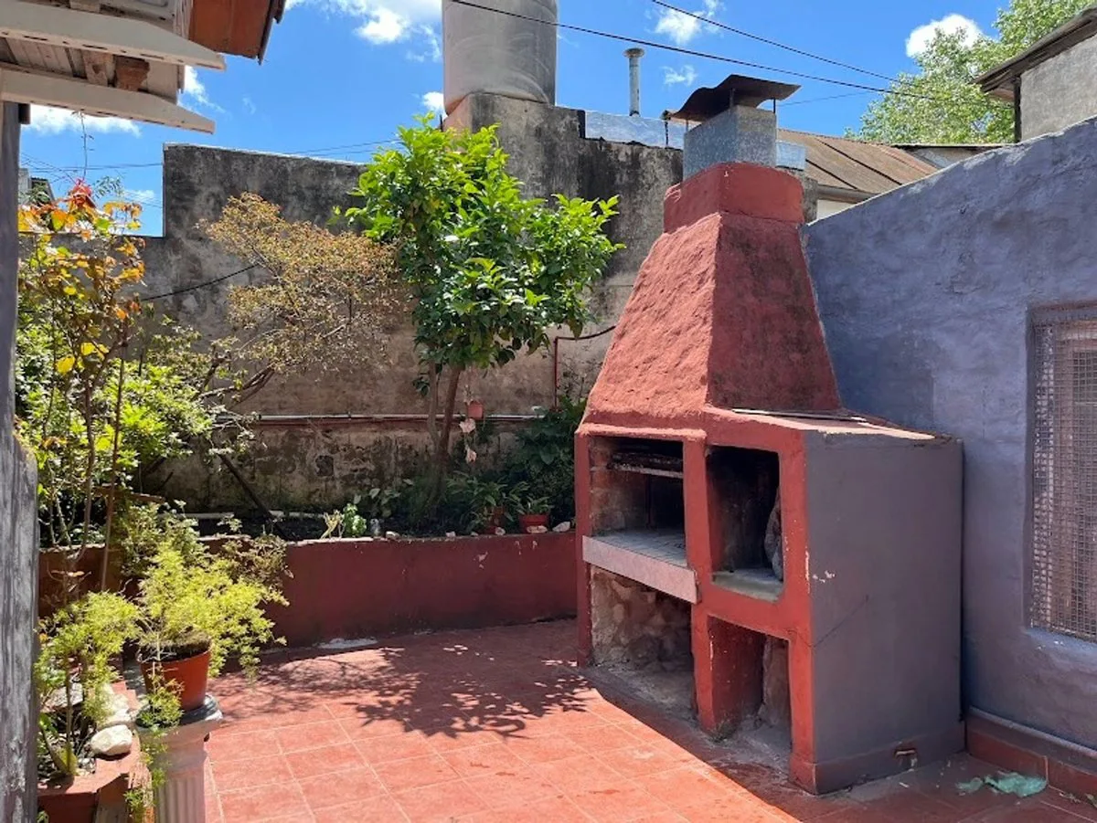 CASA EN VENTA EN TIGRE, OPORTUNIDAD! foto 3