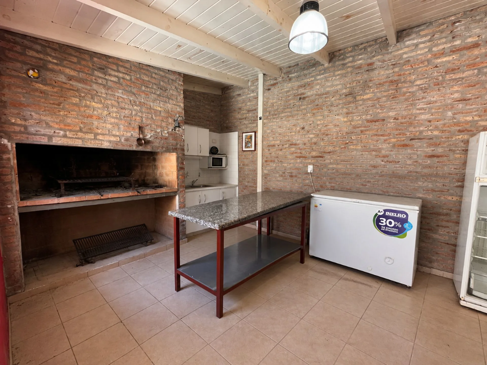 VENTA QUINCHO EN FUNES CON PILETA 1 DORMITORIO foto 5