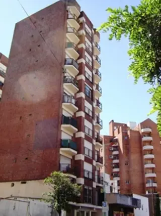 Departamento 2 Amb APTO CREDITO en excelente zona de Lomas de Zamora foto 2