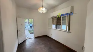 Casa al frente en alquiler en Ecuador 1187, Ituzaingó foto 3
