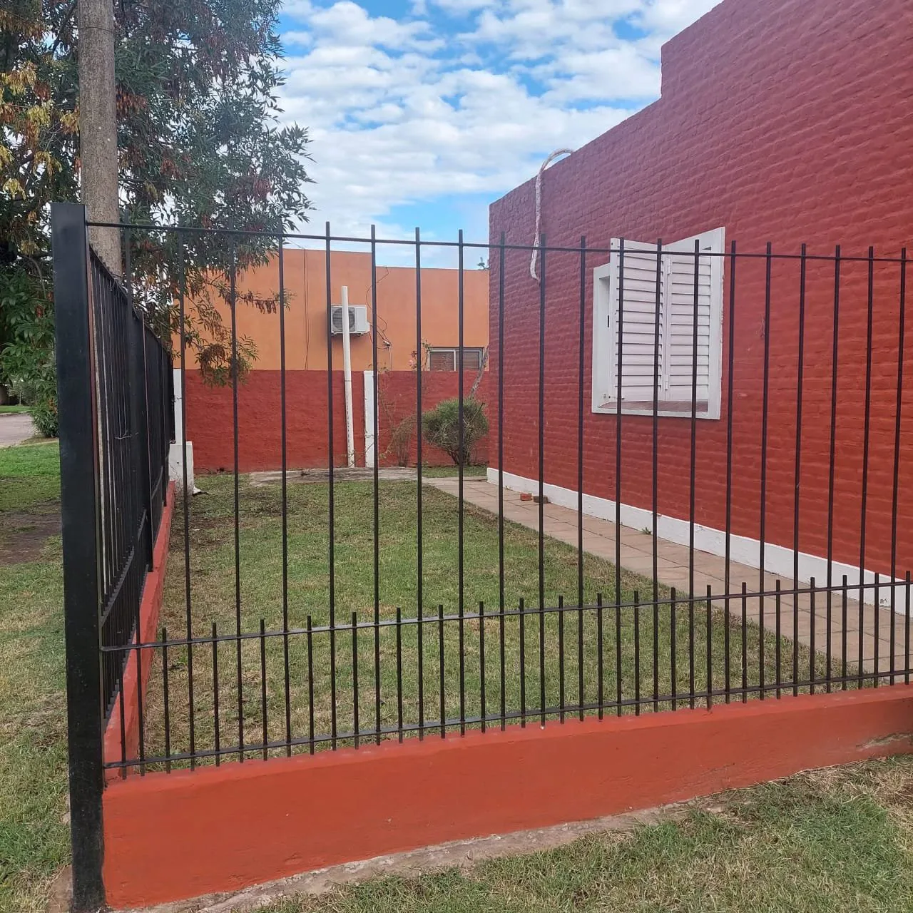 VENTA DE CASA EN RAWSON C/GAS NATURAL - PCIA BS AS foto 3