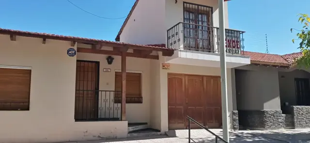 CATEGORÍA TRAPICHE Bellísima Luminosa Amplia 3 Dorm Patio Garage Churrasquera Balcón USD 75.000