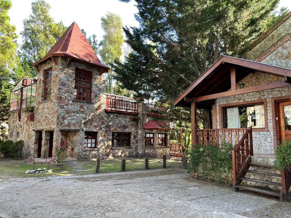 COMPLEJO DE CABAÑAS EN VENTA EN CARILÓ AMENITIES foto 3