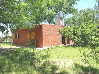 CASA  2 DORMITORIOS  -  ROLDAN  APTA  CRÉDITO foto 3