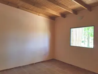 CASA  2 DORMITORIOS  -  ROLDAN  APTA  CRÉDITO foto 4