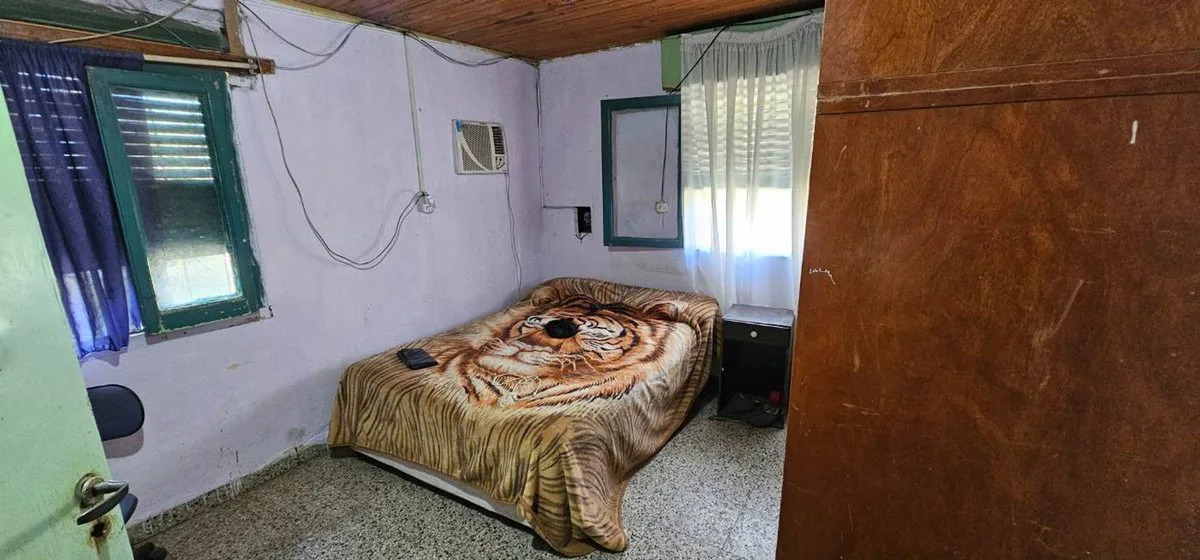 OPORTUNIDAD, CASA QUINTA A REFACCIONAR foto 4