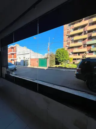 Local Comercial en Barrio Sur foto 5