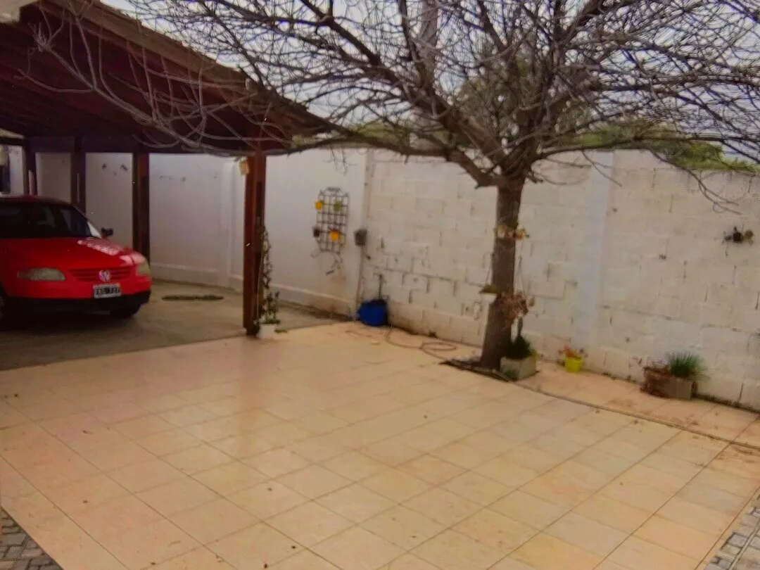 VENTA CASA 2 DORMITORIOS zona 3 rotonda SAN LUIS foto 5