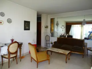 HERMOSO DEP- DE 4 AMB, BALCÓN  Y BAULERA foto 2