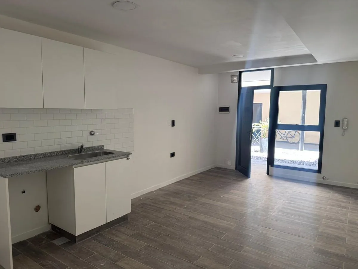 VENTA DEPARTAMENTO A ESTRENAR-PLANTA BAJA C/ PATIO foto 4