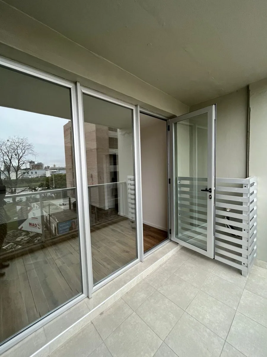 VENTA DPTO 1 DORMITORIO GARDEN INN 3 P. 8 AL RI0 foto 5