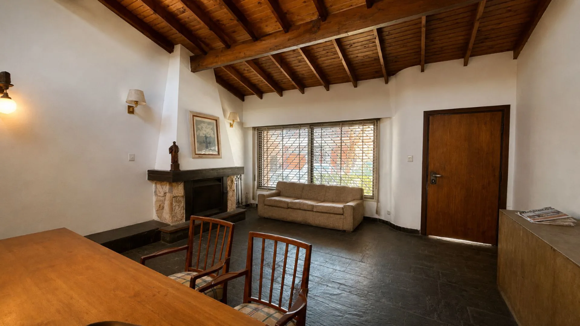 PARQUE CHAS VENTA CASA EN EXCELENTE ESTADO /GARAGE foto 4