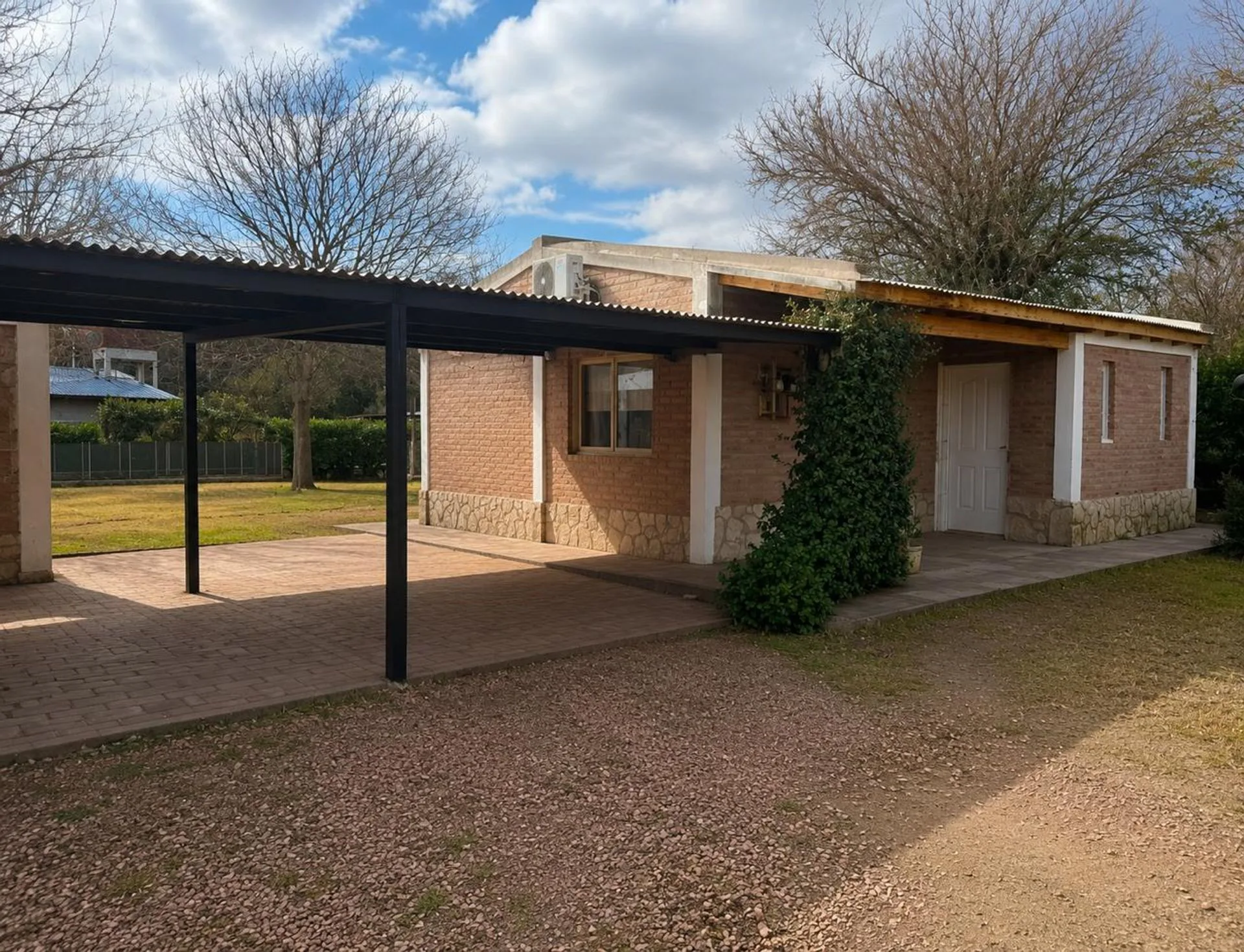Venta Casa En Juana Koslay-Los Puquios foto 2