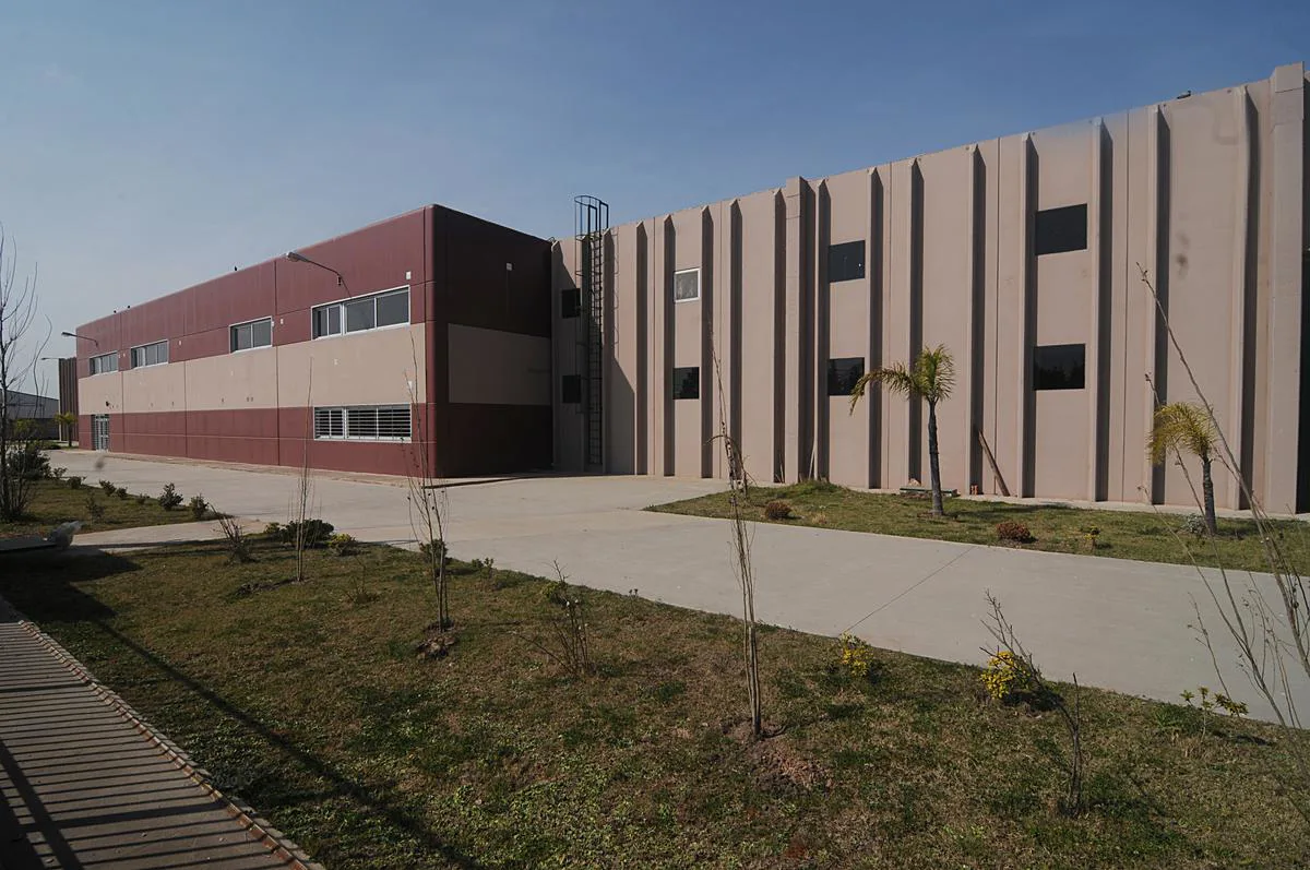 Excepcional Nave Industrial en venta en el Gran Rosario foto 3